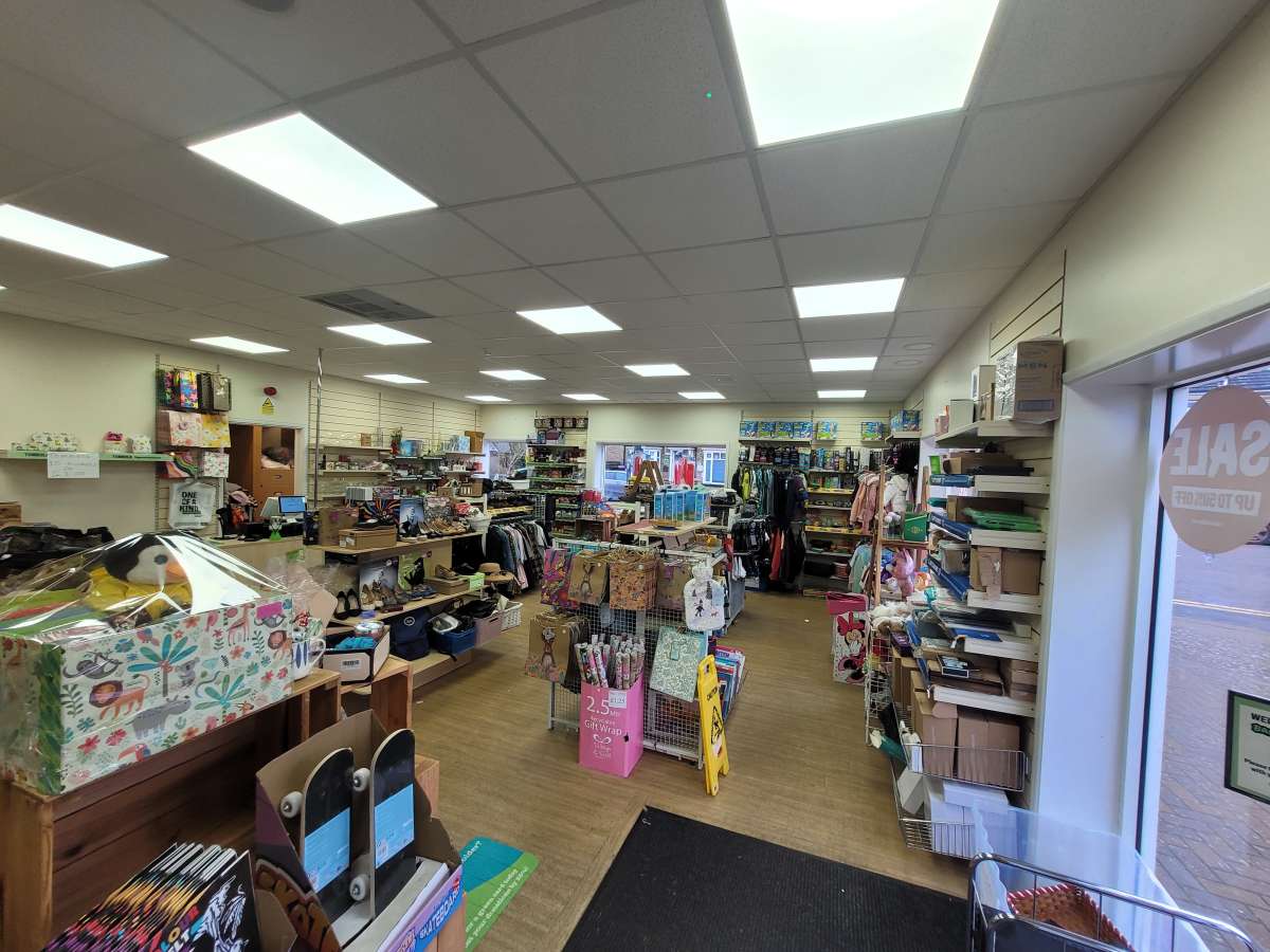 Retail/Shop in March - photo 3