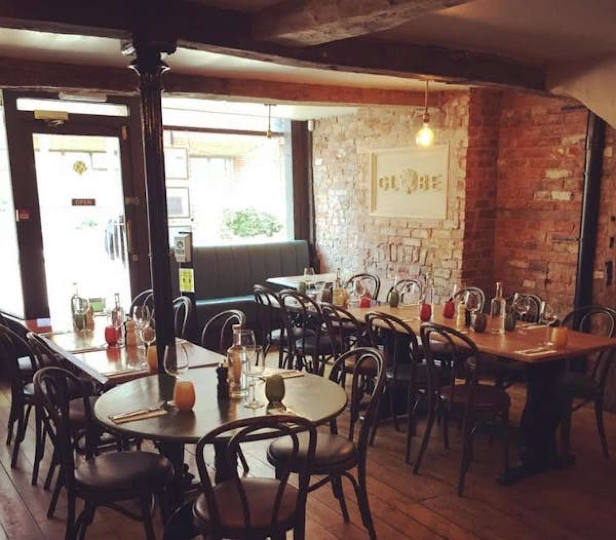 Retail/Shop in Worcester - photo 3