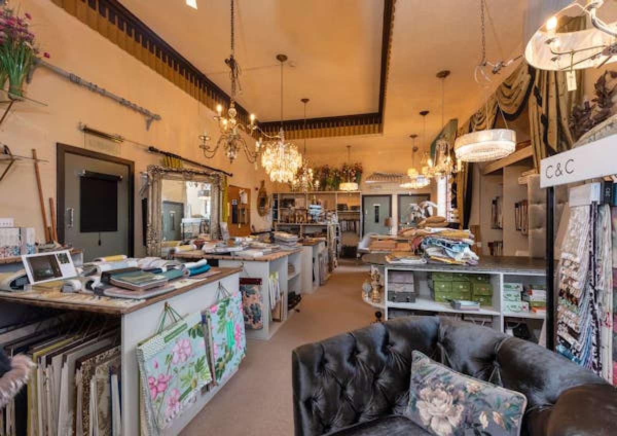 Retail/Shop in Worcester - photo 3