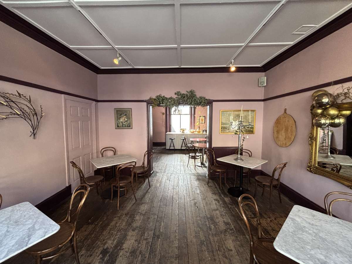 Retail/Shop in Sowerby Bridge - photo 4
