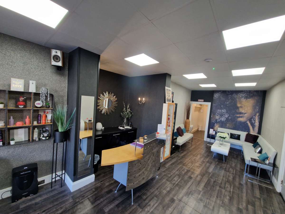 Retail/Shop in Derby - photo 2
