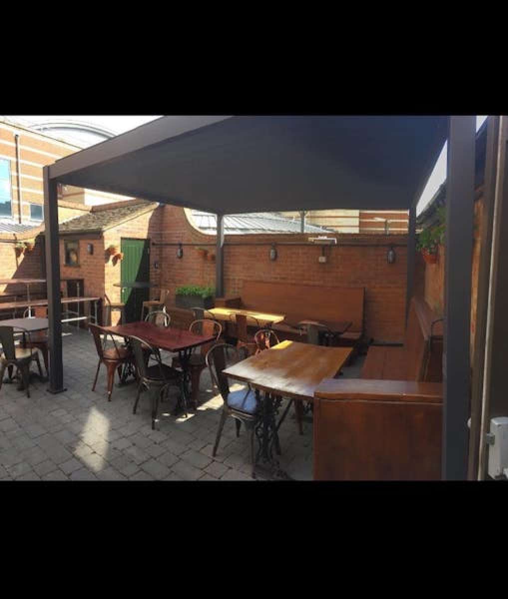 Retail/Shop in Worcester