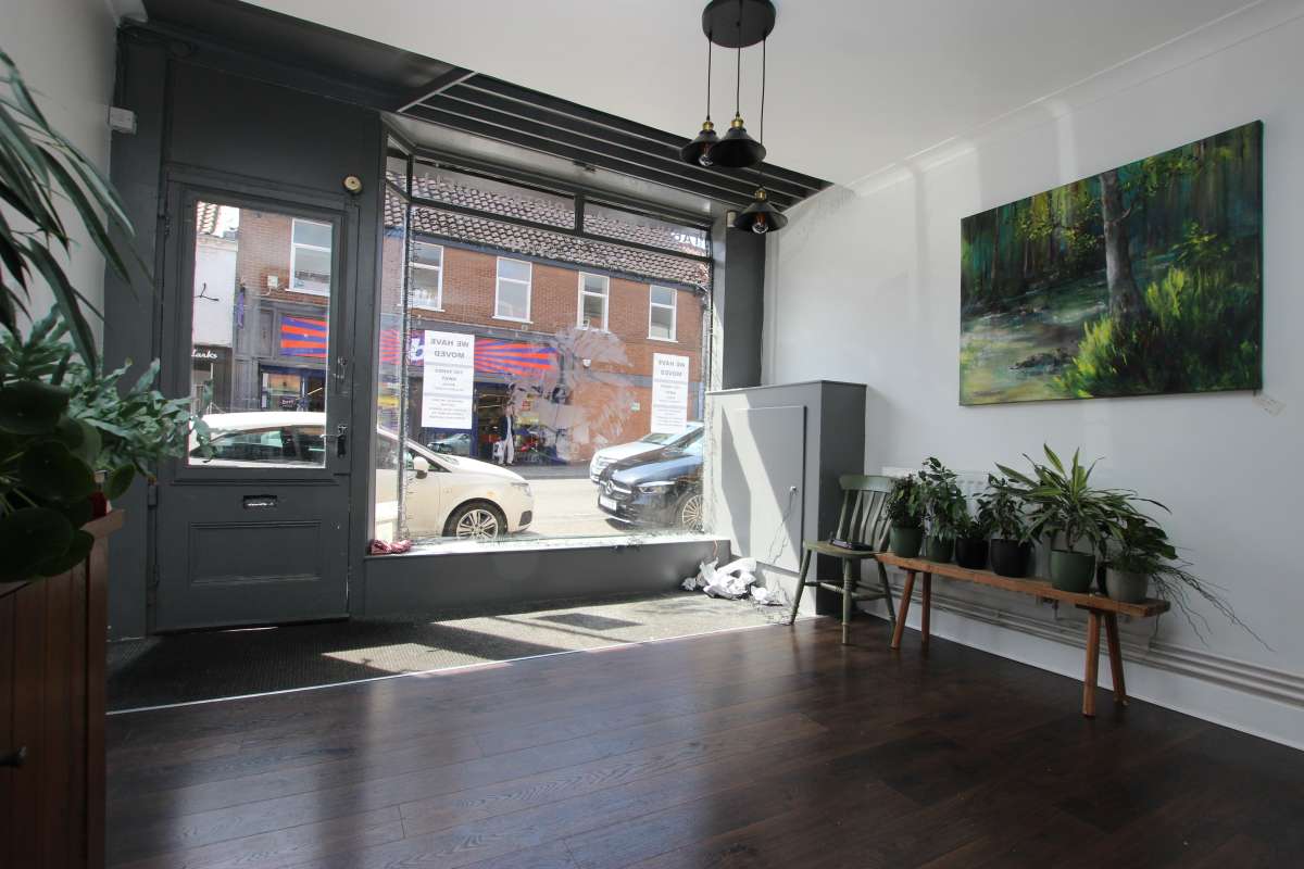 Retail/Shop in Louth - photo 4