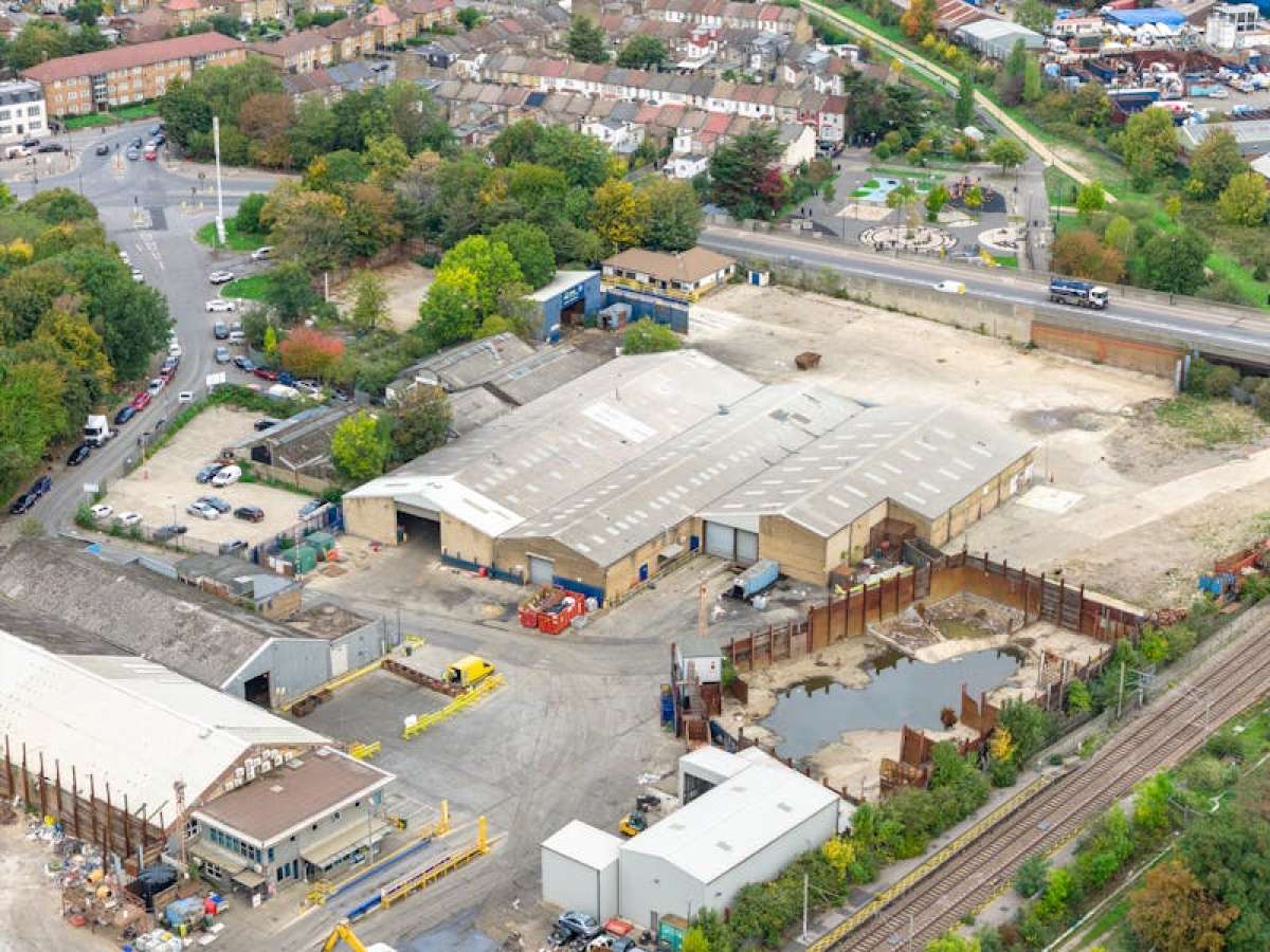 Storage in Edmonton - photo 3